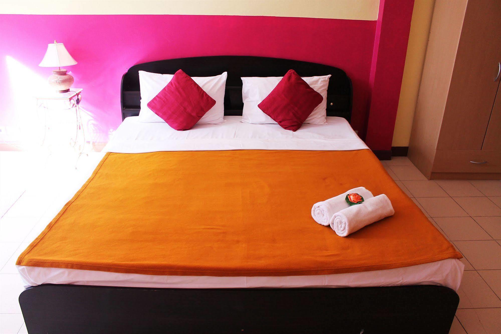 Welcome Marina Jomtien Beach Esterno foto